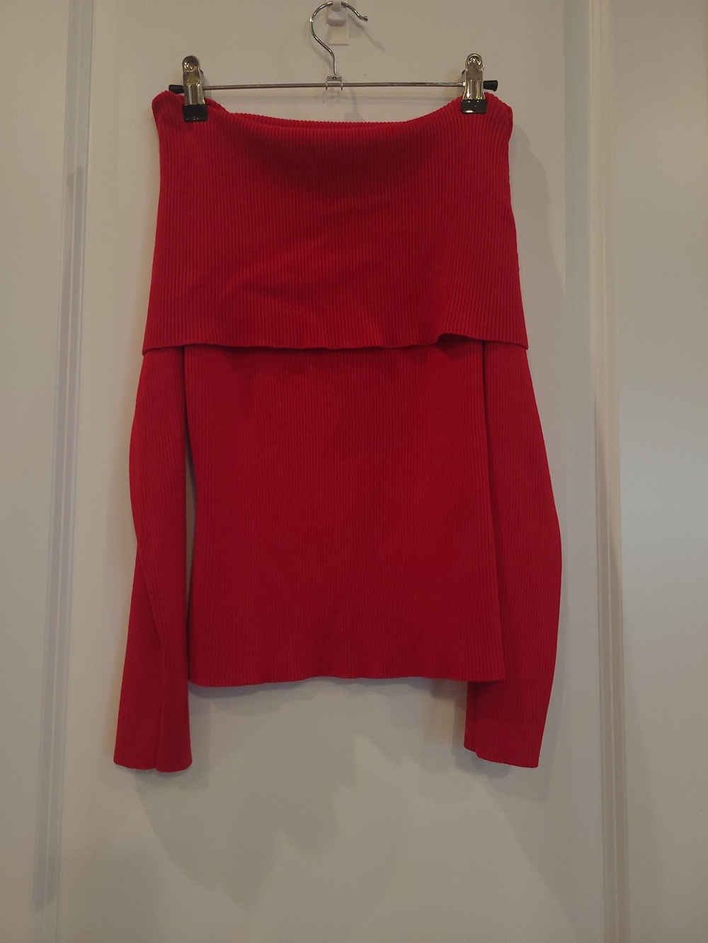 Off-the-Shoulder Ribbed Sweater - Red - Picture 2 of 3